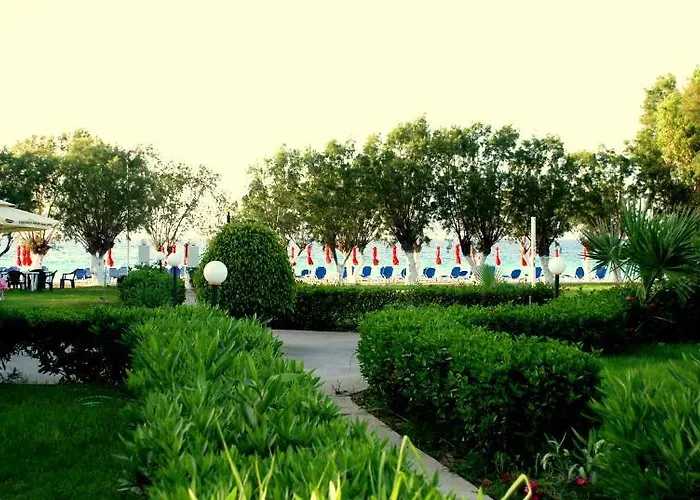 Aparthotel Bayside Katsaras 4*