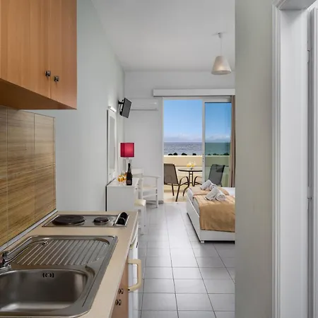 מלון דירות Bayside Katsaras קרמסטי