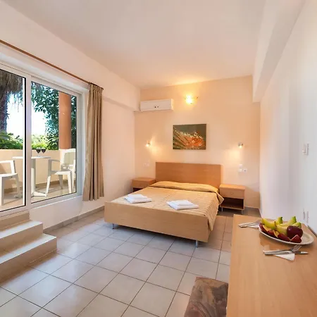 Bayside Katsaras Aparthotel 4*