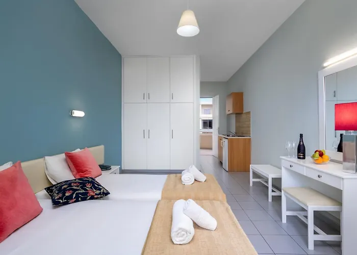 Апарт-отель Bayside Katsaras 4*